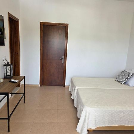 Corafili Holiday Suites 키오타리 외부 사진