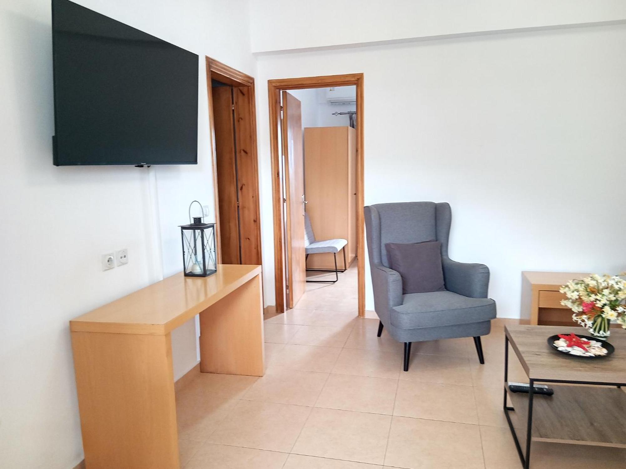 Corafili Holiday Suites 키오타리 외부 사진