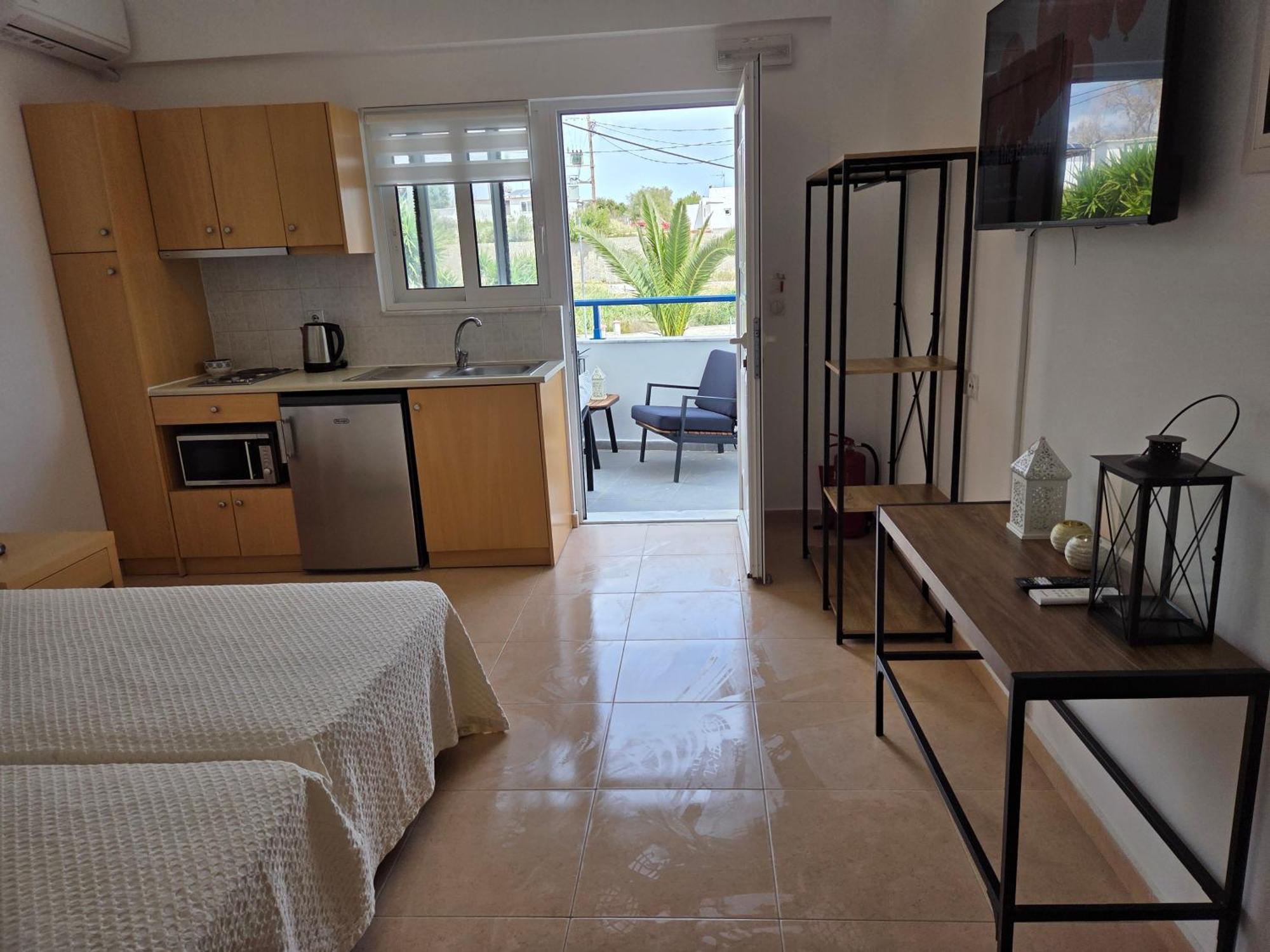 Corafili Holiday Suites 키오타리 외부 사진